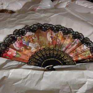 Vtg Spainish Elegant Blacklace and Gold Hand Fan Victorian Scene